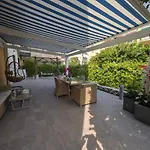 Sorrento Garden Room